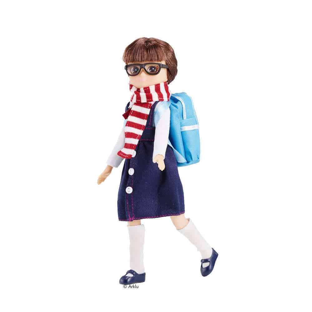 Lottie Puppe Schulmädchen in Uniform mit Rucksack