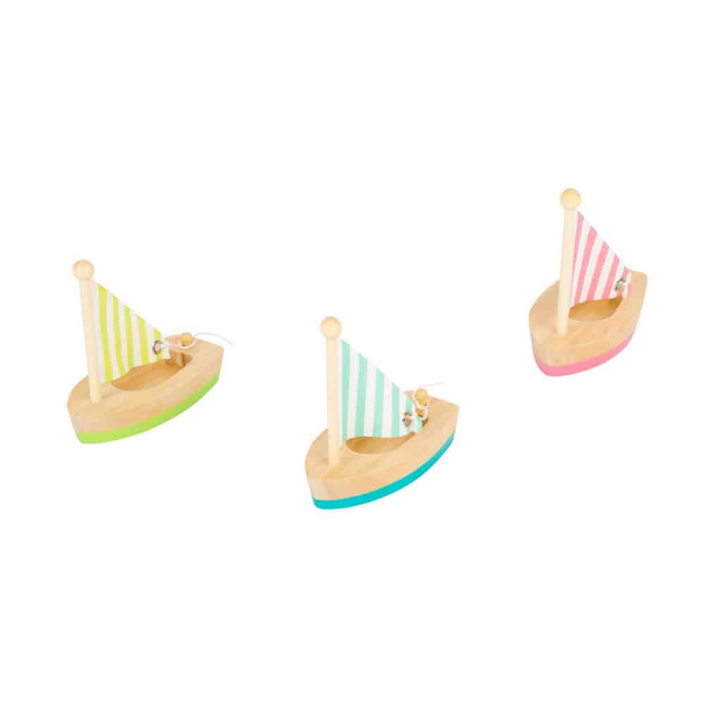 Wasserspielzeug 3 Segelboote aus Holz