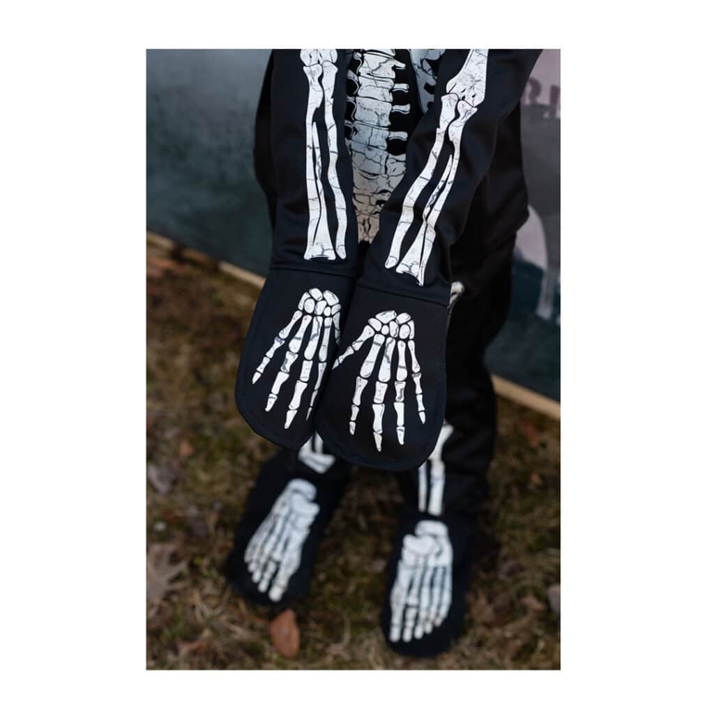 Great-Pretenders-Skelett-nachtleuchtend-Kinderkostuem-Halloween-04