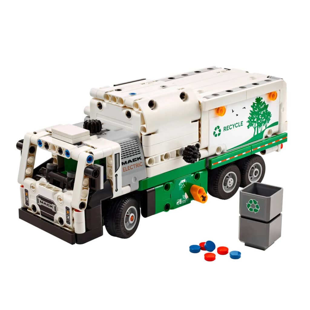 LEGO-Technic-42167-Mack-LR-Electric-Muellwagen-01