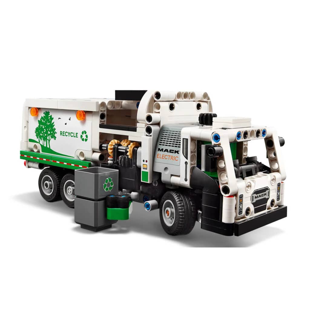 LEGO-Technic-42167-Mack-LR-Electric-Muellwagen-02